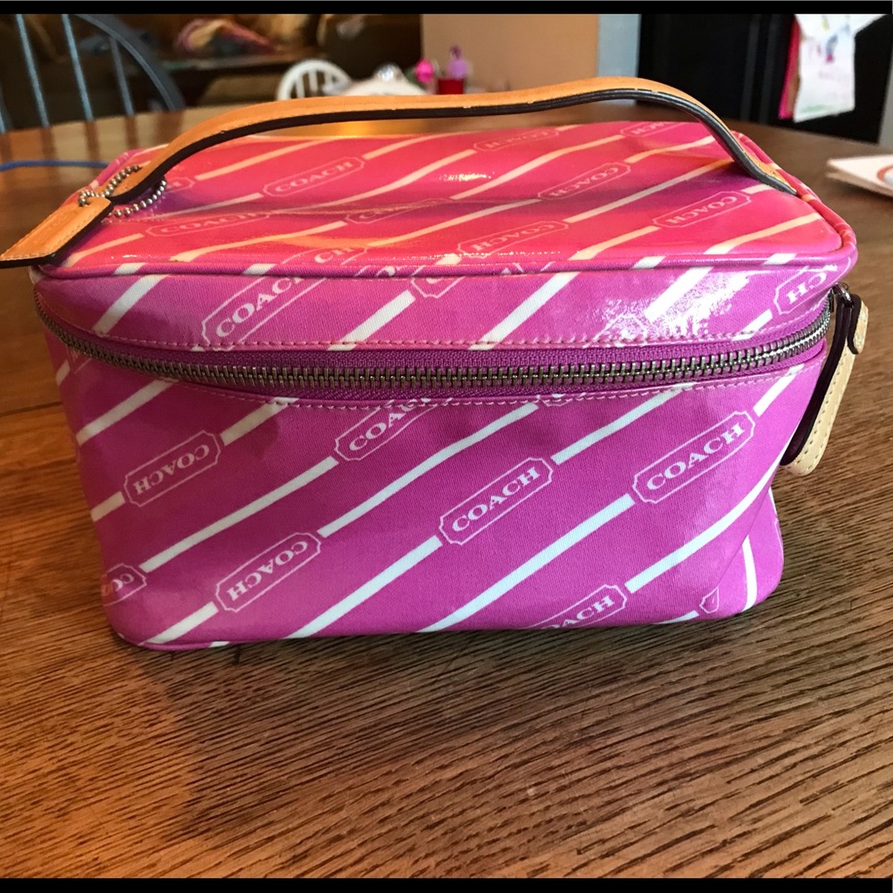 Coach vanity case